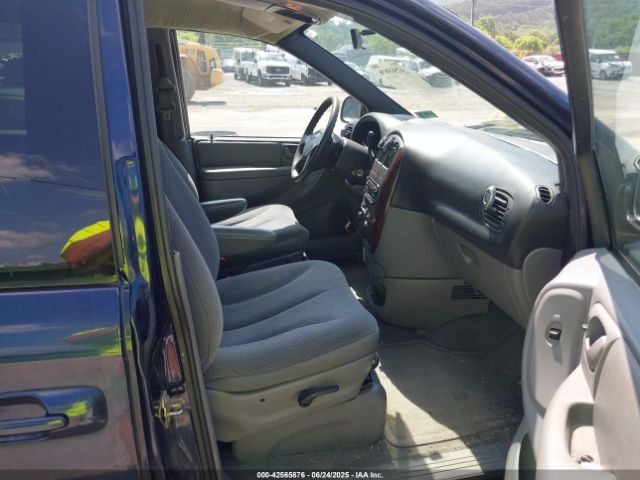 2004 CHRYSLER TOWN & COUNTRY 1C4GP45R54B564228 Photo 4