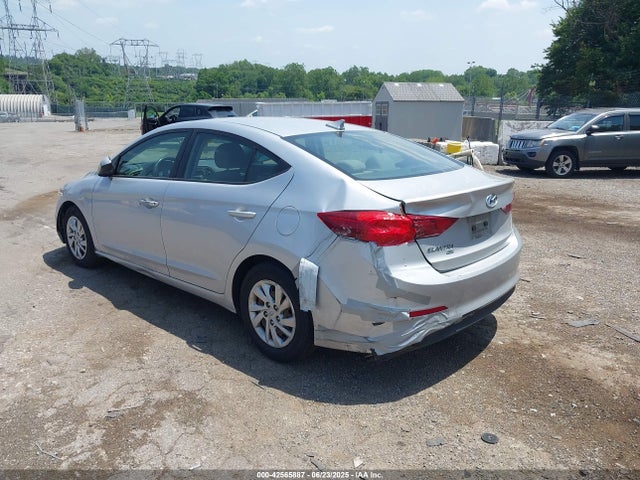 KMHD74LFXHU325792 Hyundai Elantra
