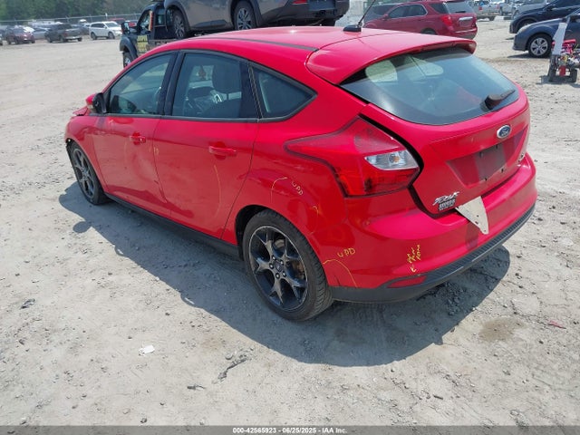 Ford Focus 2014 1FADP3K22EL151267 Image 3