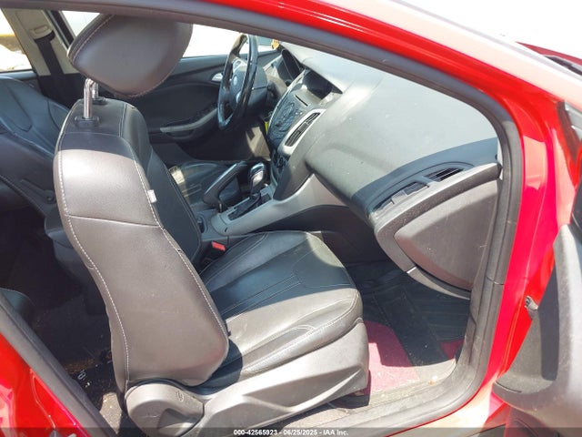 Ford Focus 2014 1FADP3K22EL151267 Image 5