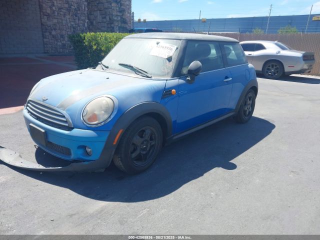 2011 MINI COOPER WMWSU3C50BT252819 Photo 1