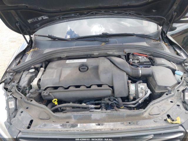 2015 VOLVO XC60 YV4902RD1F2588137 Photo 9