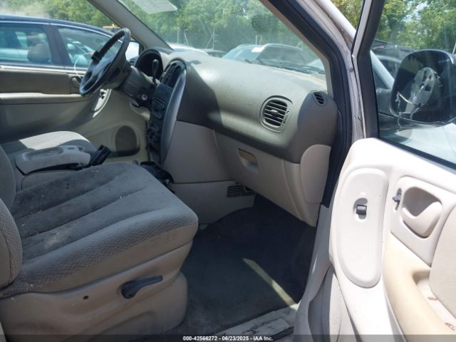 2005 CHRYSLER TOWN & COUNTRY 2C4GP54L05R465984 Photo 4