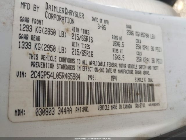 2005 CHRYSLER TOWN & COUNTRY 2C4GP54L05R465984 Photo 8