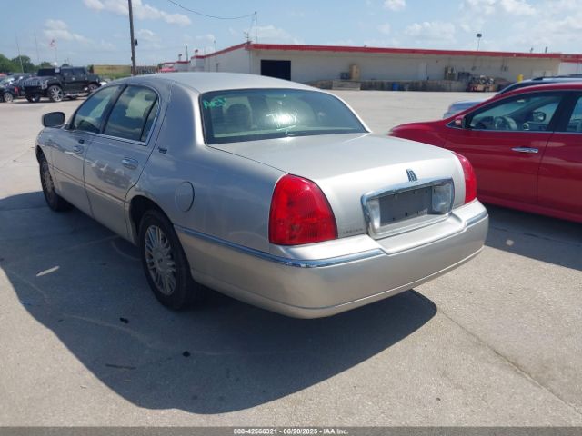 2009 LINCOLN TOWN CAR 2LNHM82V39X614212 Photo 2