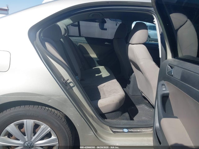 Volkswagen 2014 2014 3VW2K7AJ3EM251048 Image 8
