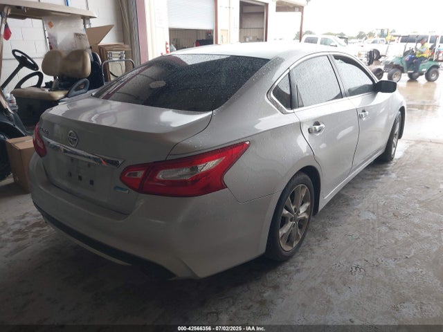 Nissan 2016 2016 1N4AL3AP7GN328902 Image 4