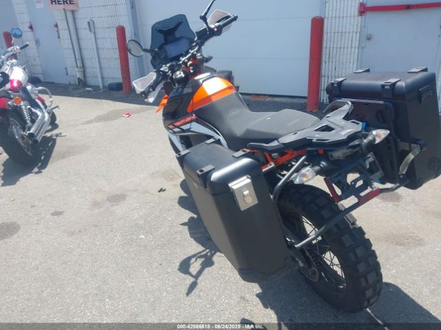 2022 KTM 890 VBKTR6403NM845018 Photo 2