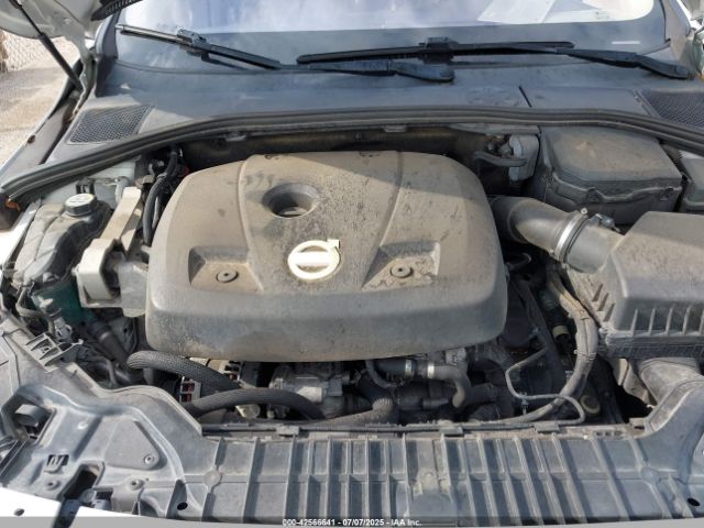 2015 VOLVO S60 YV126MFB8F1305105 Photo 9