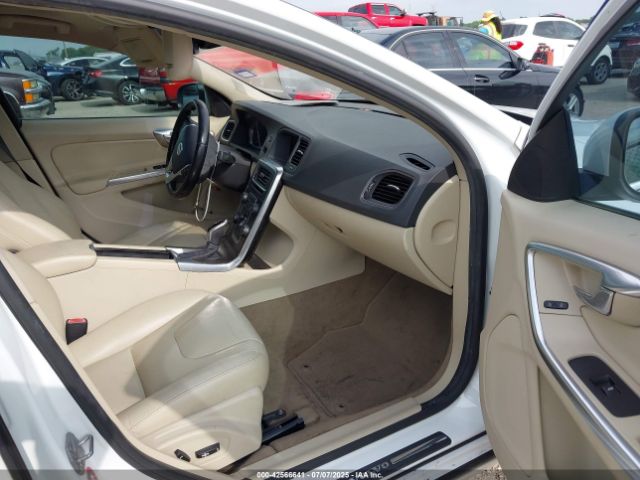 2015 VOLVO S60 YV126MFB8F1305105 Photo 4