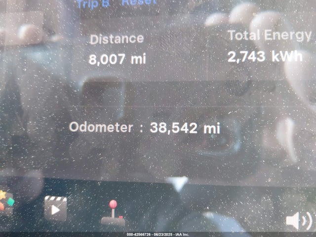 5YJYGDEFXMF245110 Tesla Model Y