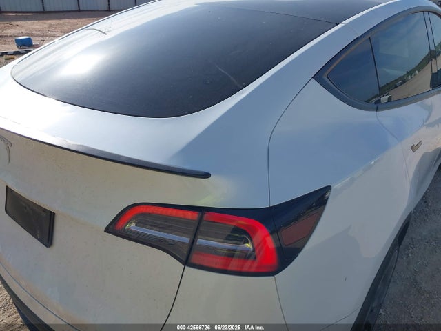 5YJYGDEFXMF245110 Tesla Model Y
