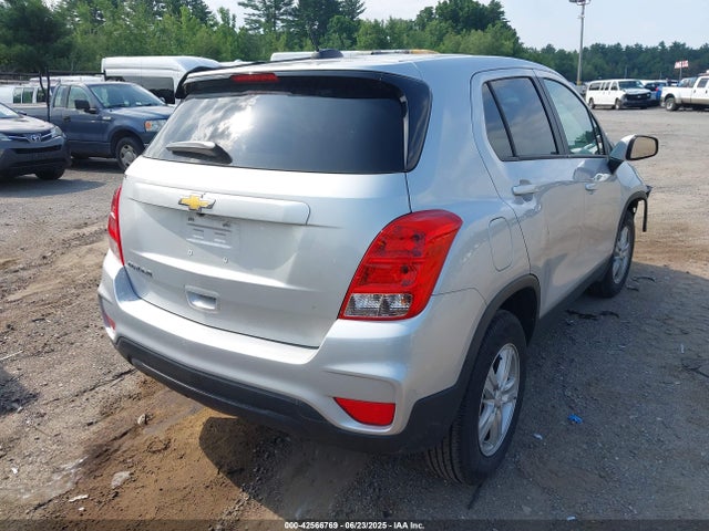 Chevrolet le2 2022 KL7CJNSM2NB544614 Image 4