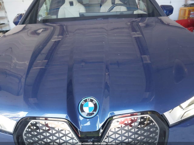 WB523CF08SCT81473 BMW Ix