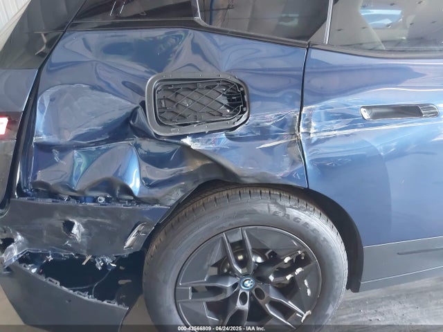 WB523CF08SCT81473 BMW Ix