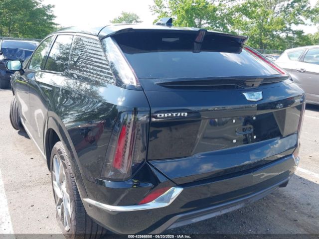 2025 CADILLAC OPTIQ 3GYK3BMR4SS212622 Photo 2
