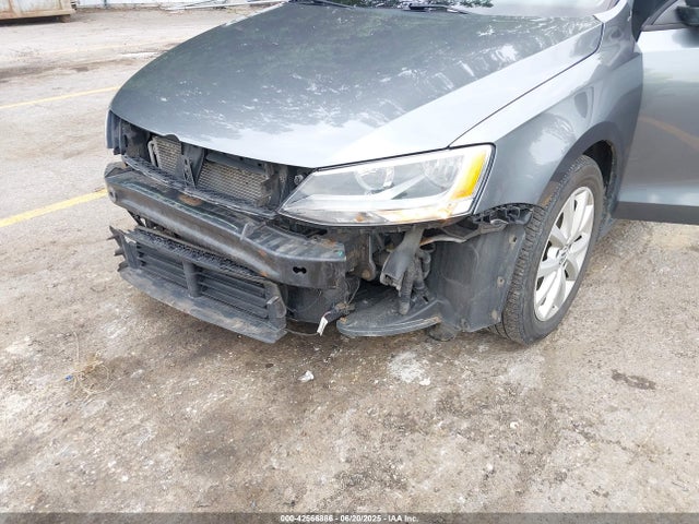 3VWD17AJ9FM215751 Volkswagen 2015