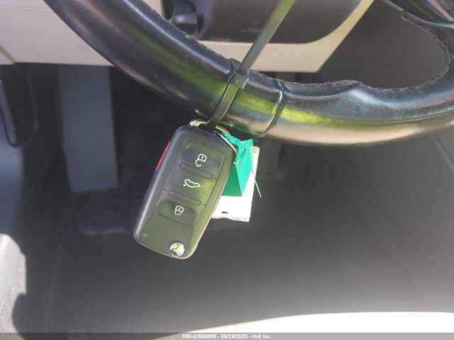 2017 VOLKSWAGEN JETTA 3VWDB7AJ7HM258579 Photo 10