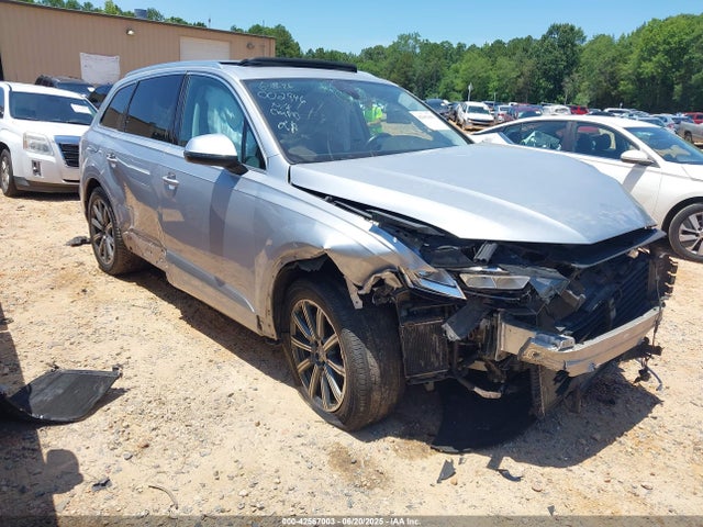 2017 AUDI Q7 WA1LAAF79HD002946 Photo 0