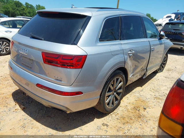2017 AUDI Q7 WA1LAAF79HD002946 Photo 3