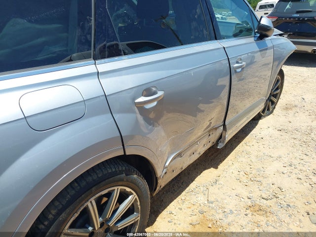 2017 AUDI Q7 WA1LAAF79HD002946 Photo 5