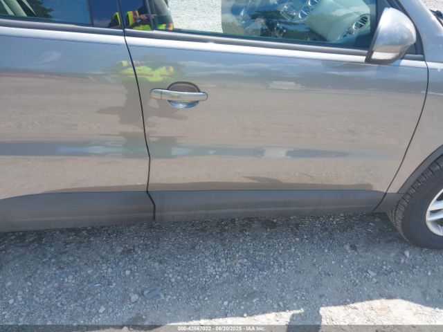 2011 VOLKSWAGEN TIGUAN WVGBV7AX2BW526723 Photo 5