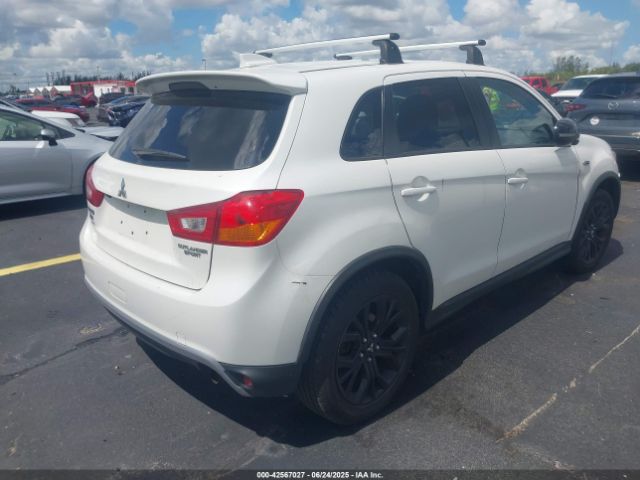 2017 MITSUBISHI OUTLANDER SPORT JA4AP3AU7HZ070874 Photo 3