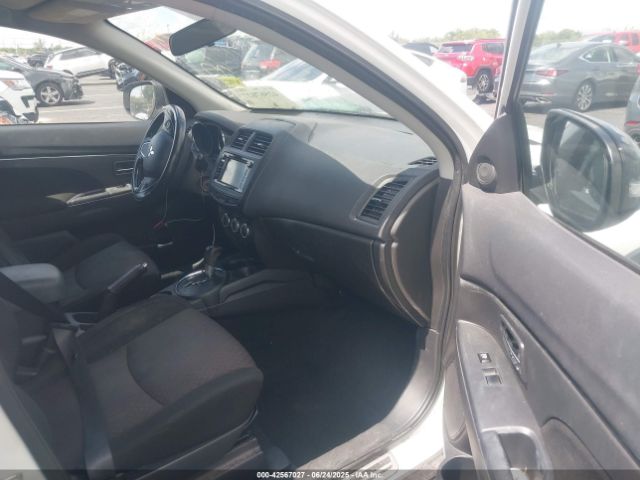2017 MITSUBISHI OUTLANDER SPORT JA4AP3AU7HZ070874 Photo 4