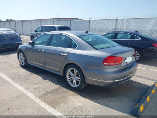 2013 VOLKSWAGEN PASSAT 1VWBN7A35DC008639 Photo 2
