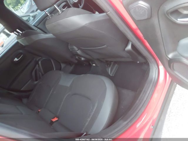 2022 JEEP RENEGADE ZACNJDE13NPN65238 Photo 7