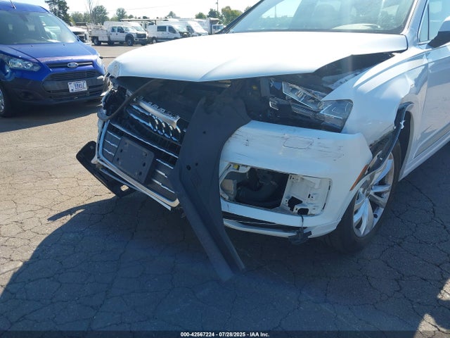 WA1LHAF71HD058018 Audi Q7