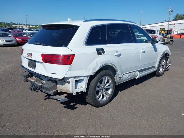 2017 AUDI Q7 WA1LHAF71HD058018 Photo 3