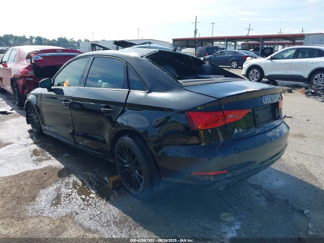 2015 AUDI A3 WAUACGFF2F1110080 Photo 2