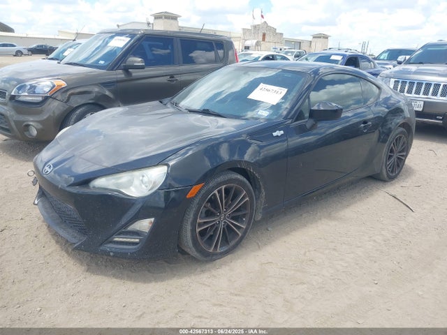 JF1ZNAA15E8702674 Scion scion fr-s
