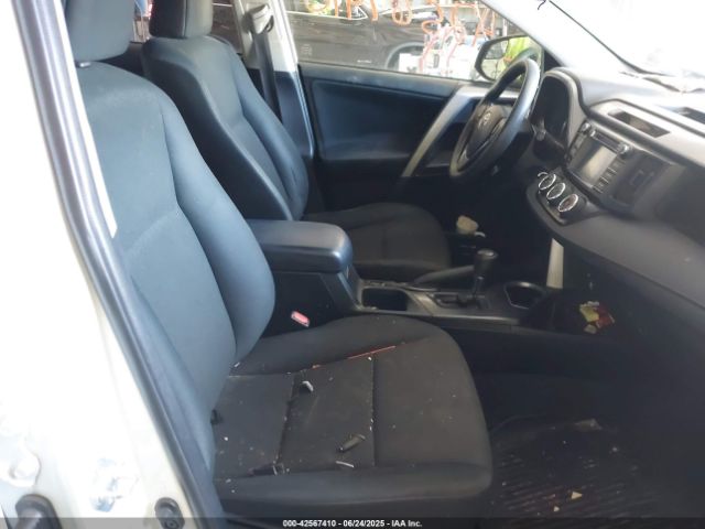 2016 TOYOTA RAV4 JTMBFREV0GJ066892 Photo 4
