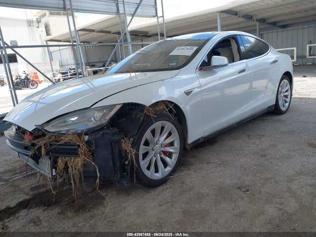 Tesla MODEL S 2015 5YJSA4H40FF088059 Image 2