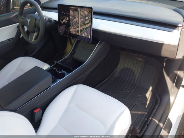 2021 TESLA MODEL Y 5YJYGDEE2MF112381 Photo 4