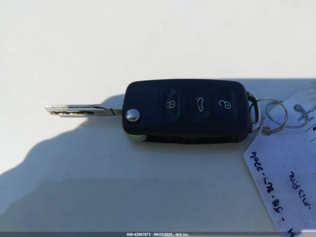 2015 VOLKSWAGEN PASSAT 1VWAT7A33FC095039 Photo 10