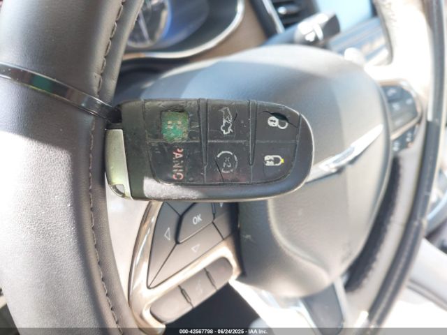 1C3CCCCG3FN589057 Chrysler 200