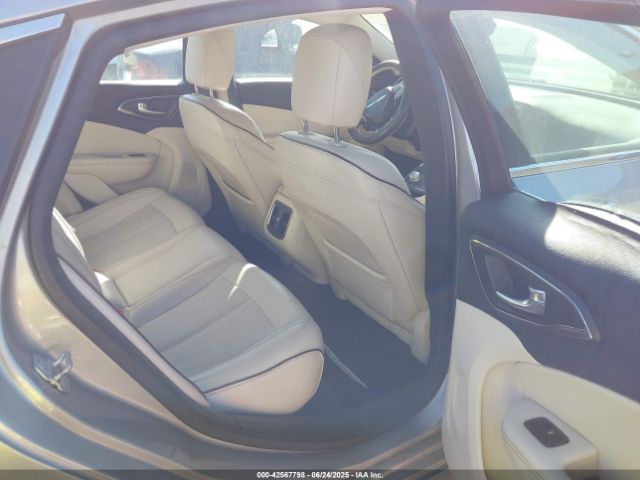1C3CCCCG3FN589057 Chrysler 200