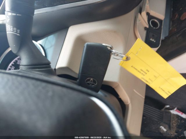 2018 TOYOTA CAMRY 4T1B11HK4JU523934 Photo 10