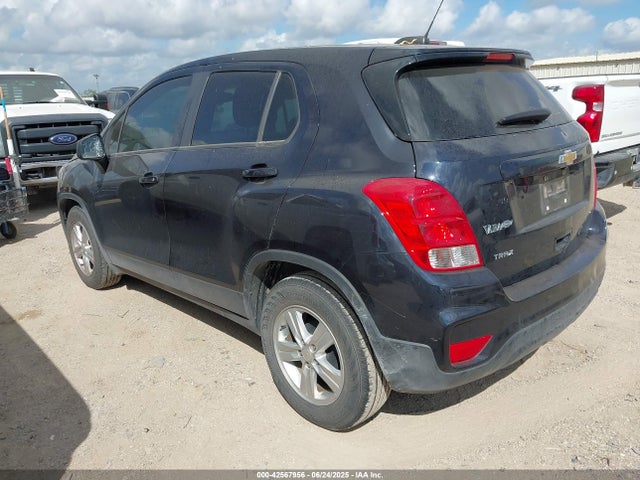 Chevrolet le2 2022 KL7CJKSM6NB527586 Image 3