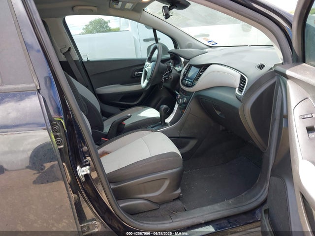 Chevrolet le2 2022 KL7CJKSM6NB527586 Image 5