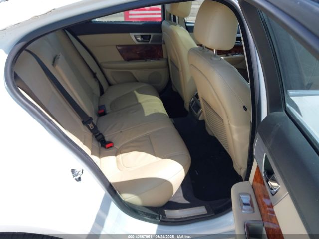 2013 JAGUAR XF SAJWA0ES2DPS69052 Photo 7