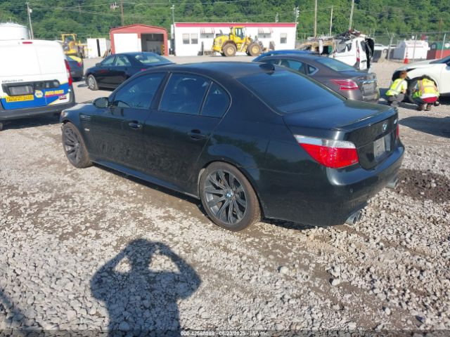 2006 BMW M5 WBSNB93516B581445 Photo 2