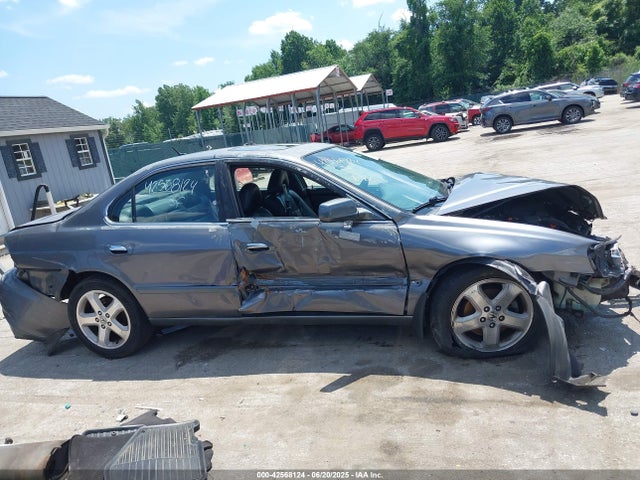 42568124 :رقم المزاد ، 19UUA56923A069726 vin ، 2003 Acura Tl 3.2 Type S مزاد بيع