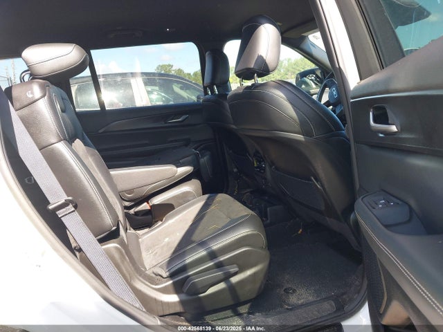 1C4RJJAG4P8901759 Jeep GRAND CHEROKEE L