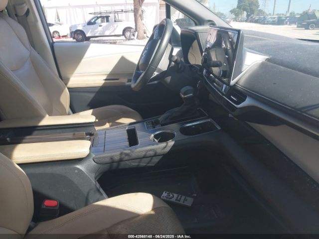2022 TOYOTA SIENNA 5TDZRKEC2NS117997 Photo 4