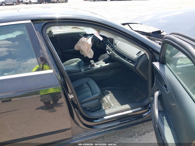 2017 AUDI A4 WAUENAF48HN042497 Photo 4