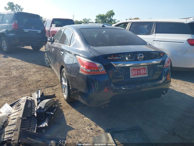 1N4AL3AP9FN912670 Nissan 2015